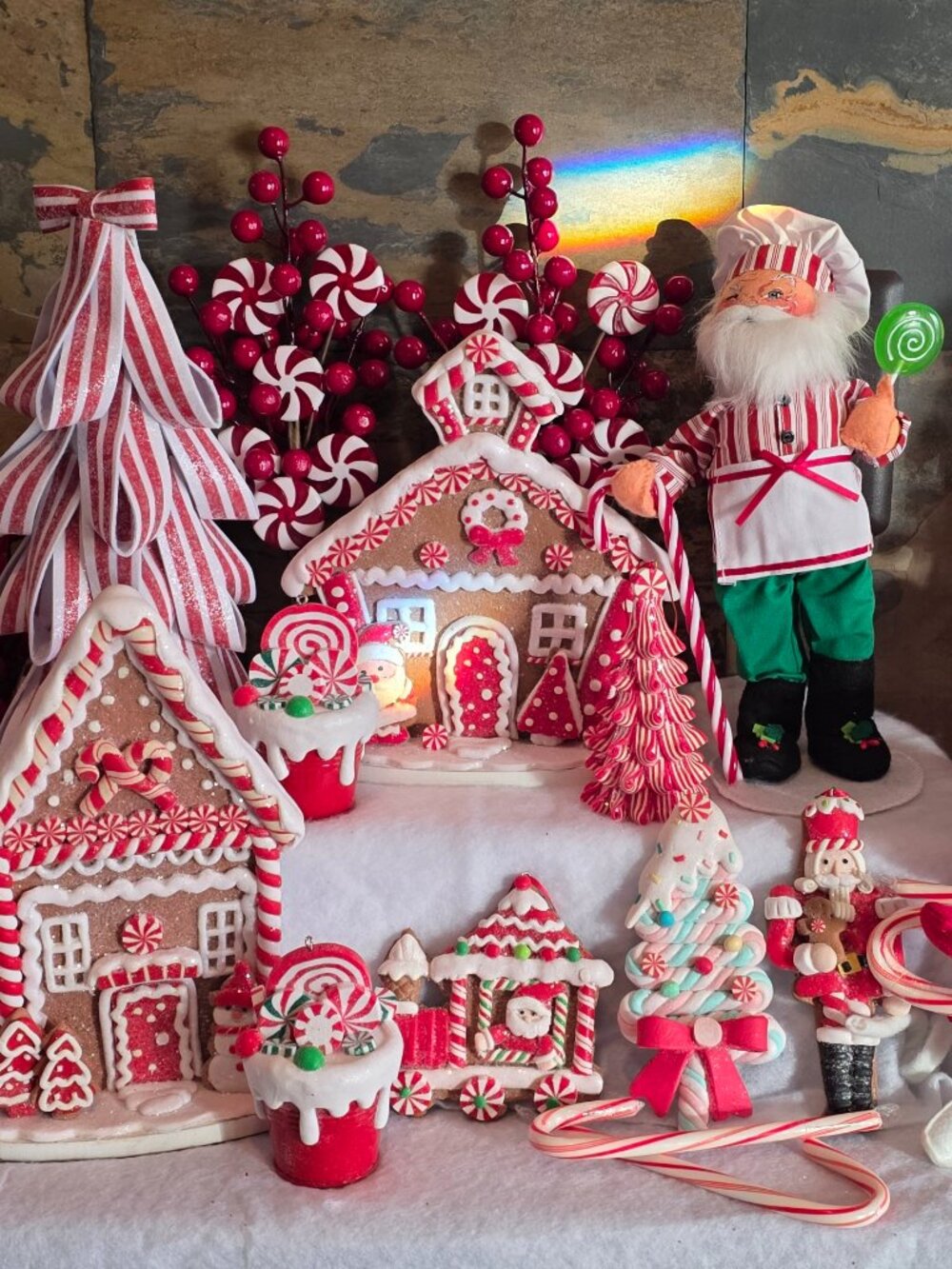 Anna-Lee Christmas Display with Dolls - Peppermint Lane - All Shown Included.